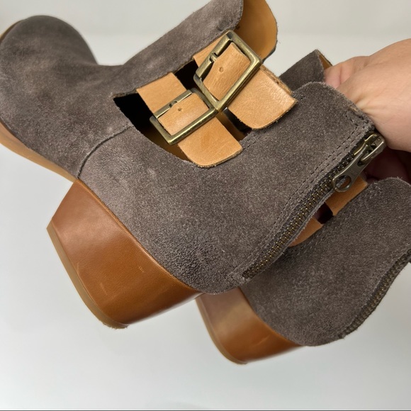 Korks | Suede Ankle Booties | 7M - Picture 10 of 13